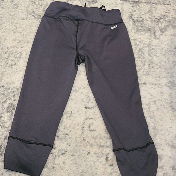 50% off Danskin now fitted capris - Picture 2 of 8